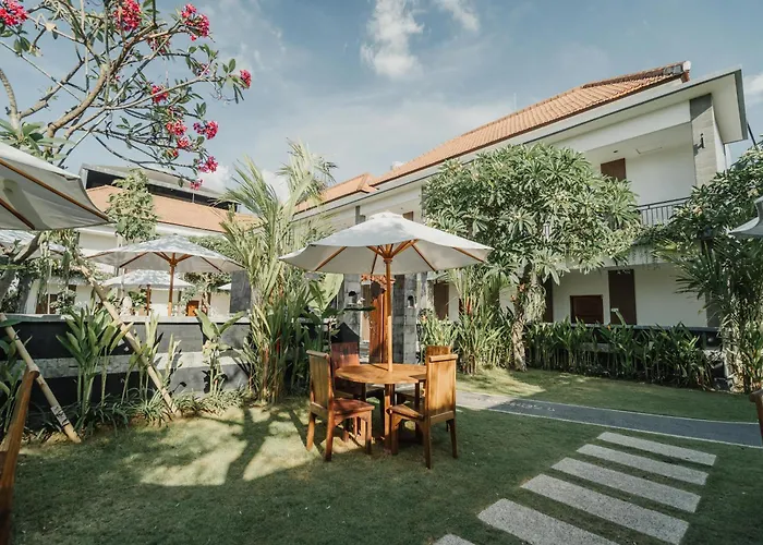 Seminyak 3* レギャン