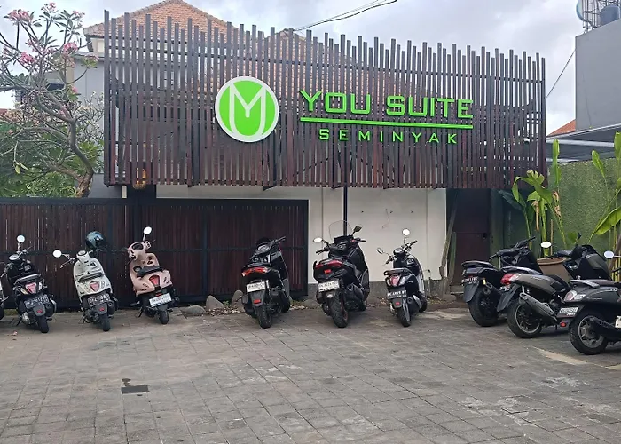 Seminyak 3*